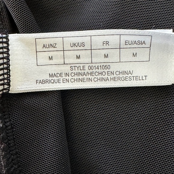 CITY CHIC COLOR BLOCK ONE PIECE SWIMSUIT SIZE MEDIUM/18 - Picture 10 of 16